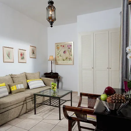 ホテル Creta Blue Luxury Collection (adults Only) 4*